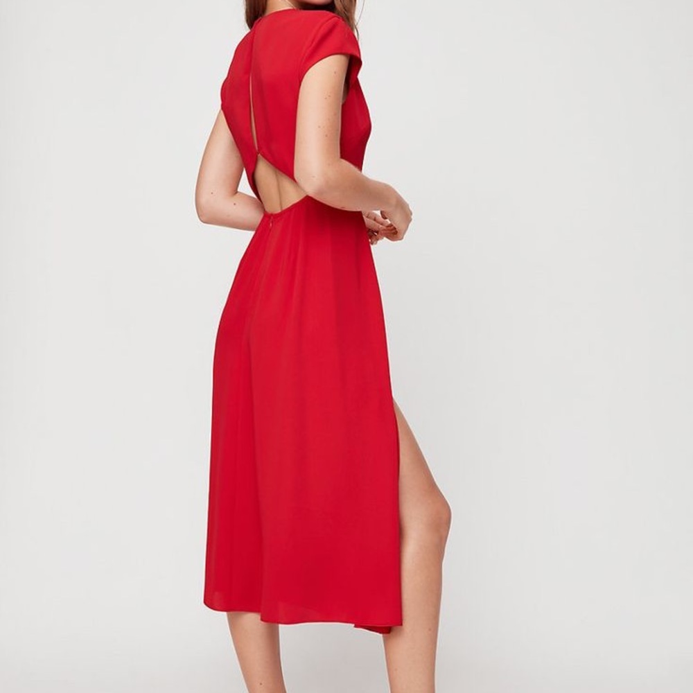 Dress with classic slit